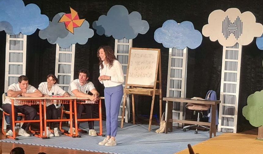 Azra Akın Erzincan’da Miniklere Doğa Sevgisini Anlattı