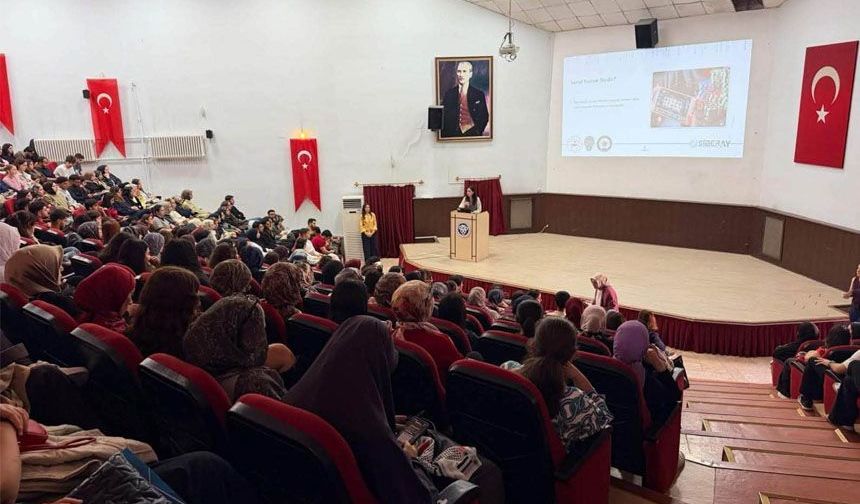 Erzincan’da 5 Bin 300 Kişiye Siber Güvenlik Eğitimi