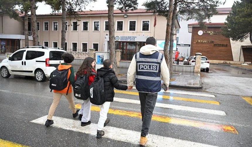 Erzincan’da Okul Çevrelerinde Güvenlik Denetimleri Sürüyor