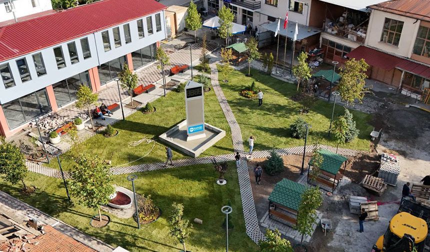 Kemah’ta Yeni Meydan Projesinde Sona Gelindi