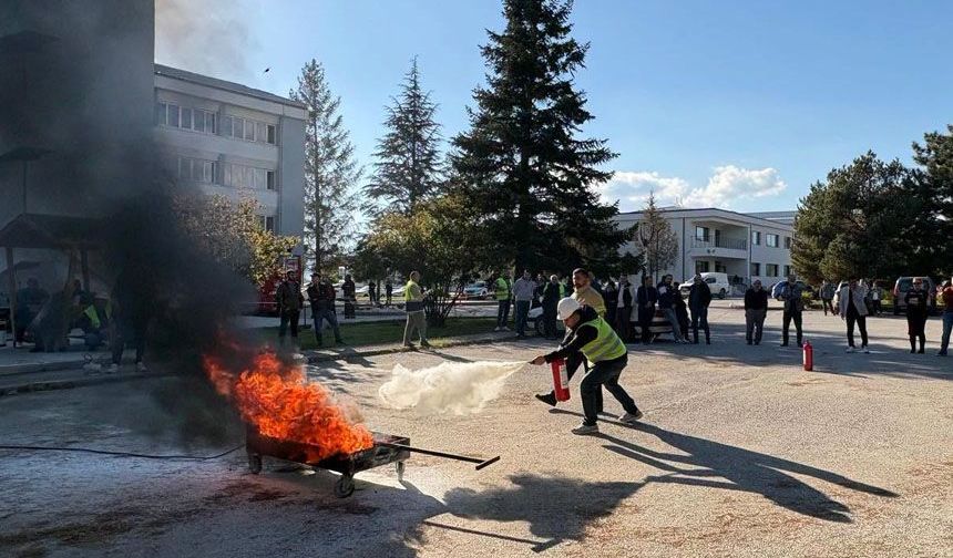 Erzincan Belediyesi’nin Yangın Güvenliği Eğitimleri Sürüyor